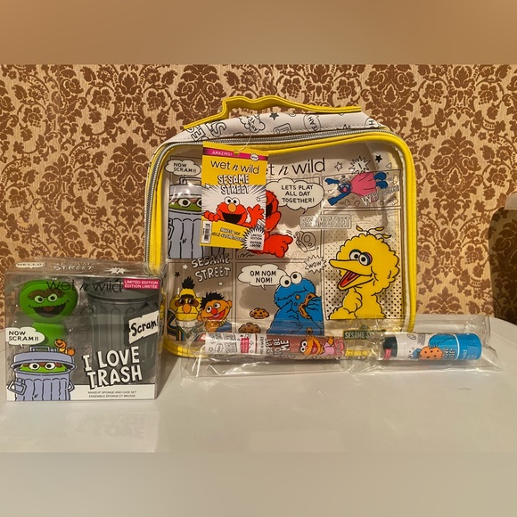 Other - Sesame Street x Wet n Wild Make Up / Limited Edition / Featuring 4 Piece…